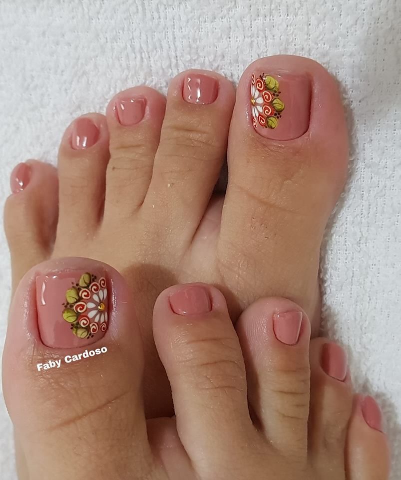 Unhas decoradas simples para os pés