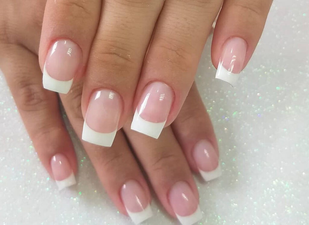 Unhas Banho de Gel: 50 Modelos e Dicas de passo a passo para fazer