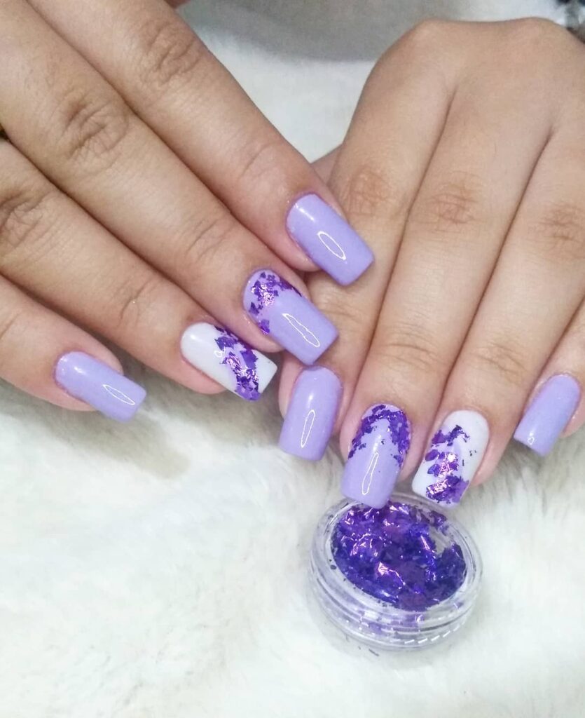 Unhas roxas decoradas: 100 Modelos com tons surpreendetes
